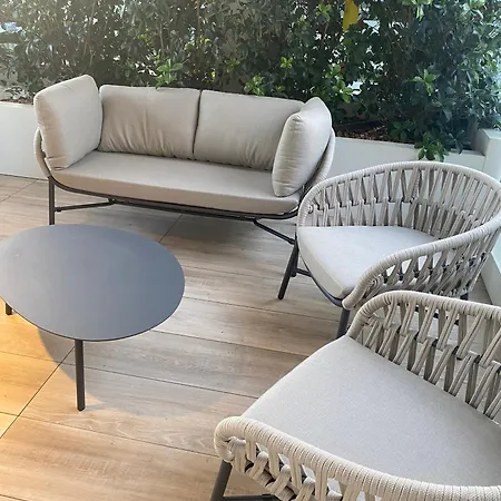 Апартаменты Penthouse Golden Lux *