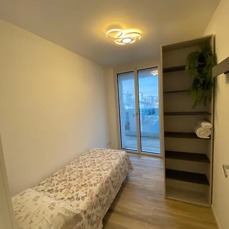 Penthouse Golden Lux 公寓 利尼亚诺萨比亚多罗